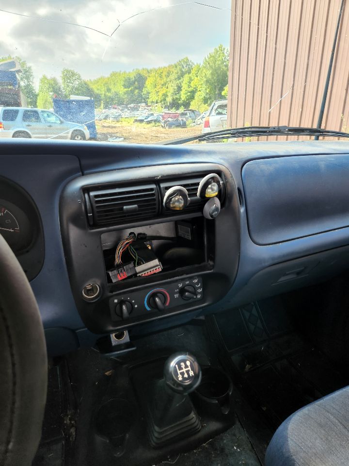 https://f005.backblazeb2.com/file/img-partshotlines-com/Inventory/MA385/Vehicle/9630_07.jpg