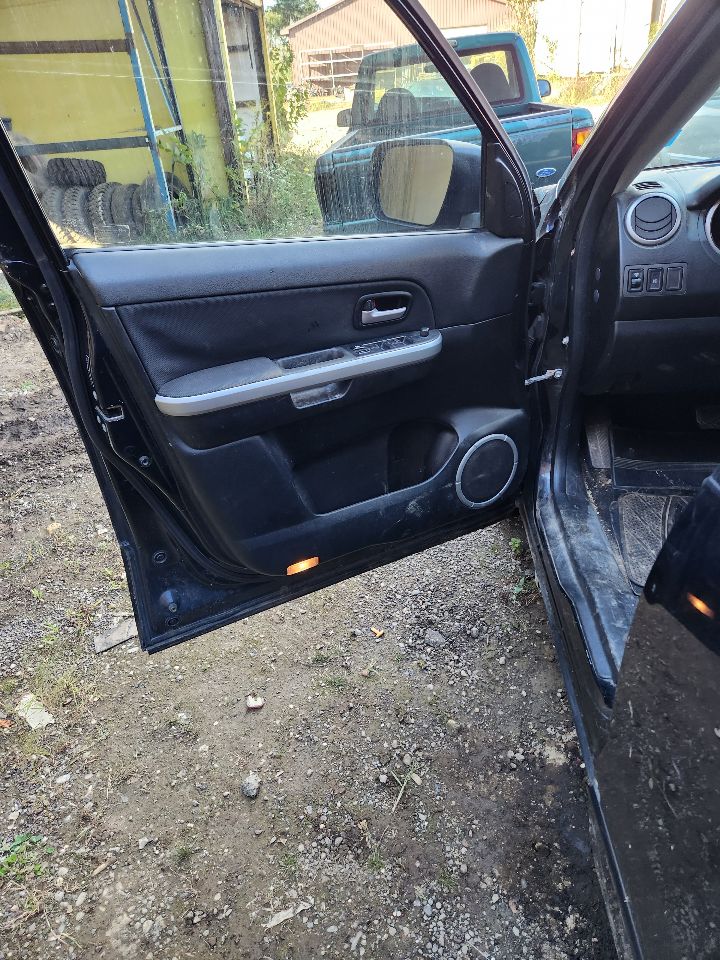 https://f005.backblazeb2.com/file/img-partshotlines-com/Inventory/MA385/Vehicle/9656_09.jpg