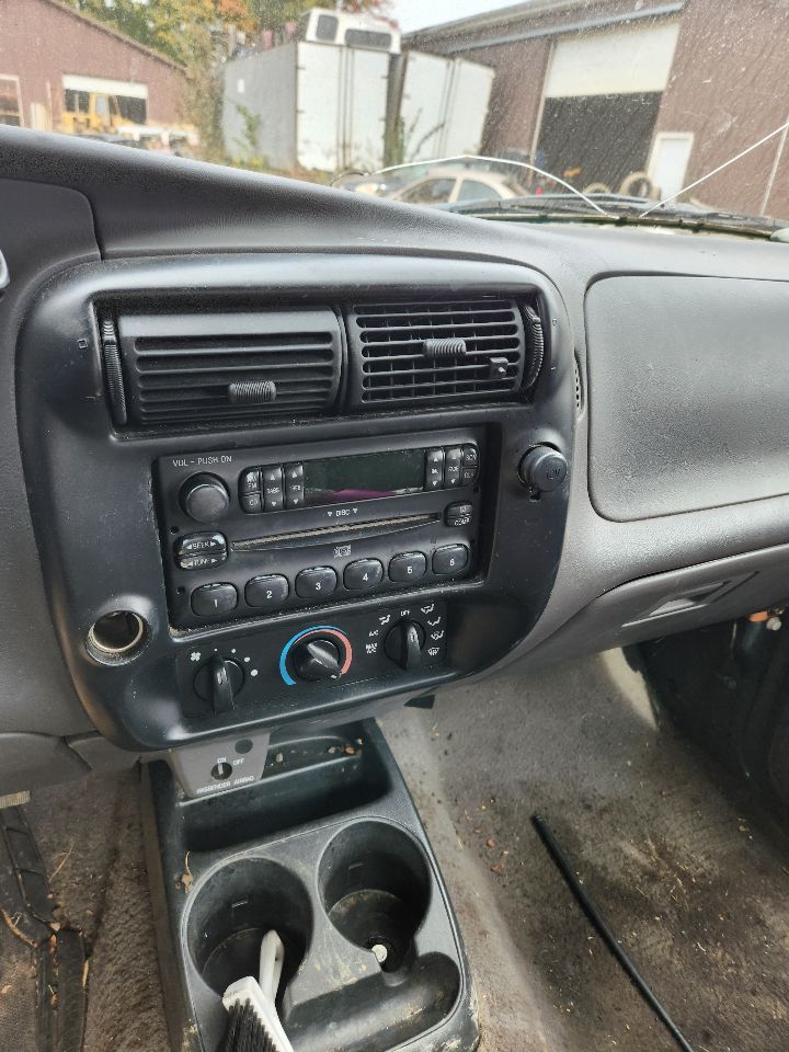 https://f005.backblazeb2.com/file/img-partshotlines-com/Inventory/MA385/Vehicle/9657_05.jpg