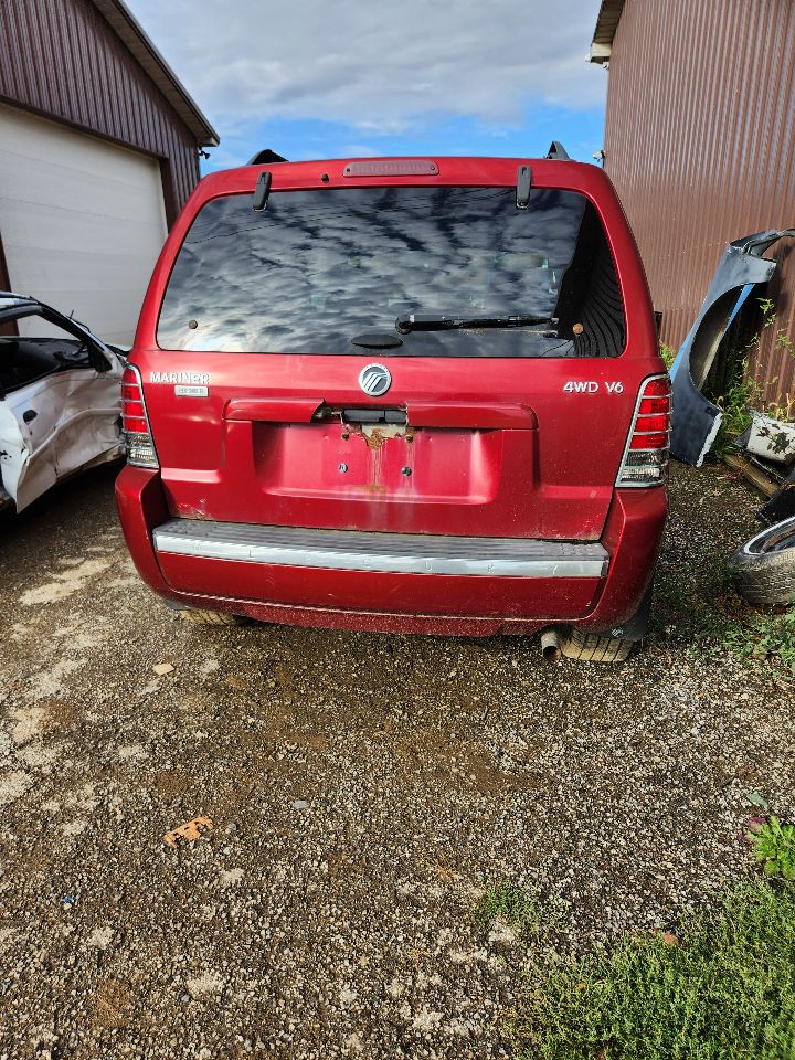 https://f005.backblazeb2.com/file/img-partshotlines-com/Inventory/MA385/Vehicle/9661_01.jpg