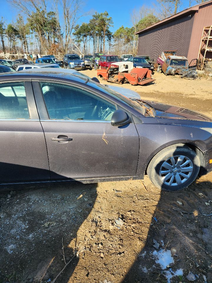https://f005.backblazeb2.com/file/img-partshotlines-com/Inventory/MA385/Vehicle/9696_05.jpg