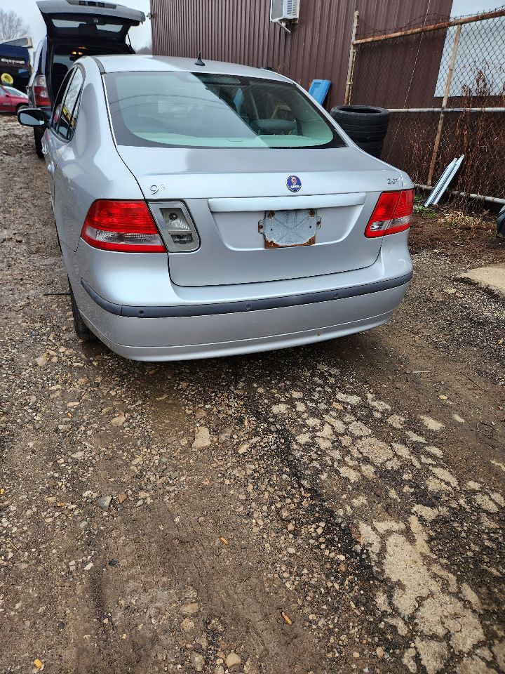 https://f005.backblazeb2.com/file/img-partshotlines-com/Inventory/MA385/Vehicle/9764_10.jpg