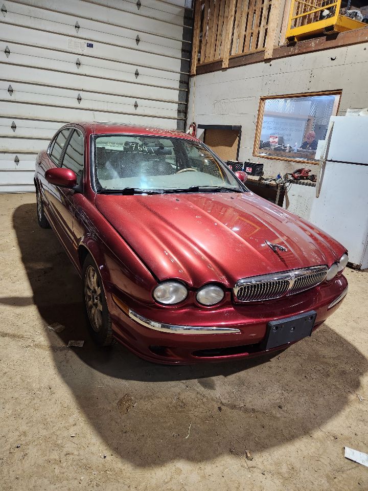 https://f005.backblazeb2.com/file/img-partshotlines-com/Inventory/MA385/Vehicle/9818_01.jpg