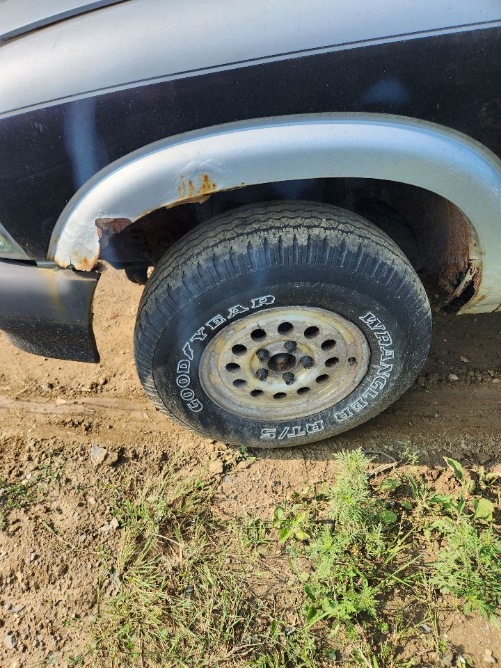 https://f005.backblazeb2.com/file/img-partshotlines-com/Inventory/MA385/Vehicle/9906_02.jpg