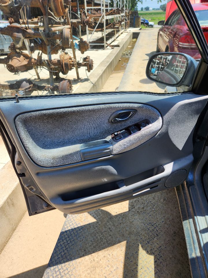 https://f005.backblazeb2.com/file/img-partshotlines-com/Inventory/MA385/Vehicle/9911_08.jpg