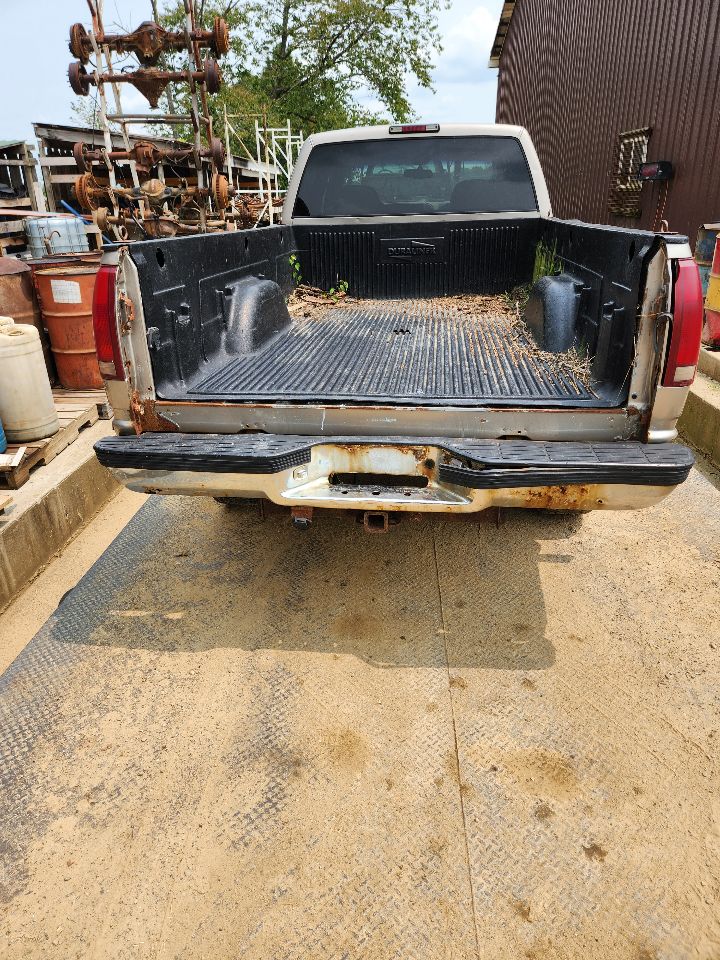 https://f005.backblazeb2.com/file/img-partshotlines-com/Inventory/MA385/Vehicle/9937_07.jpg