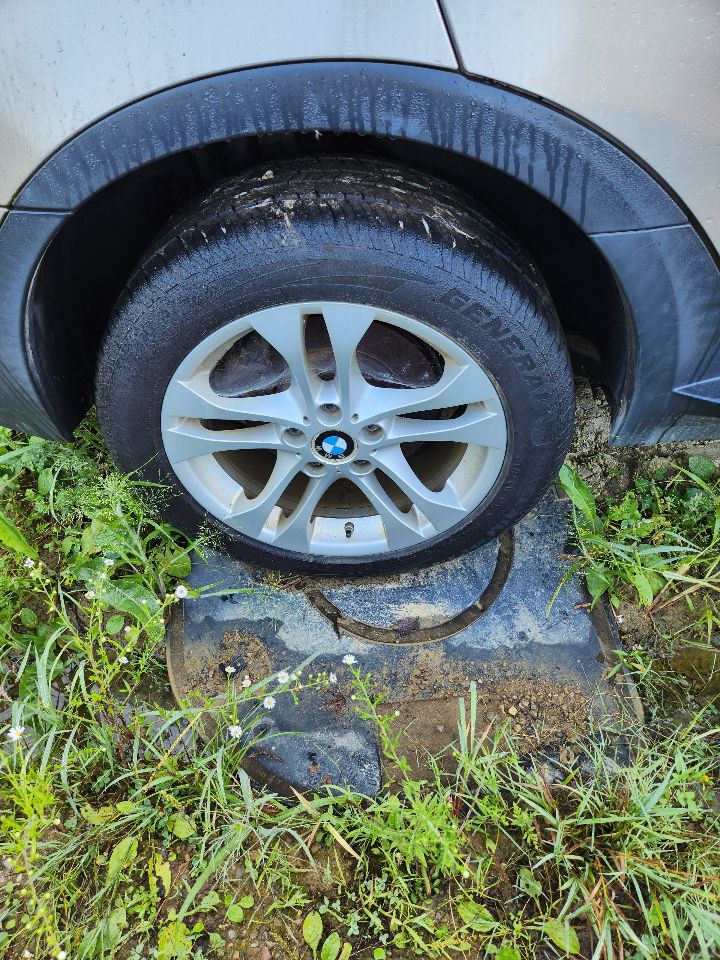 https://f005.backblazeb2.com/file/img-partshotlines-com/Inventory/MA385/Vehicle/9952_05.jpg