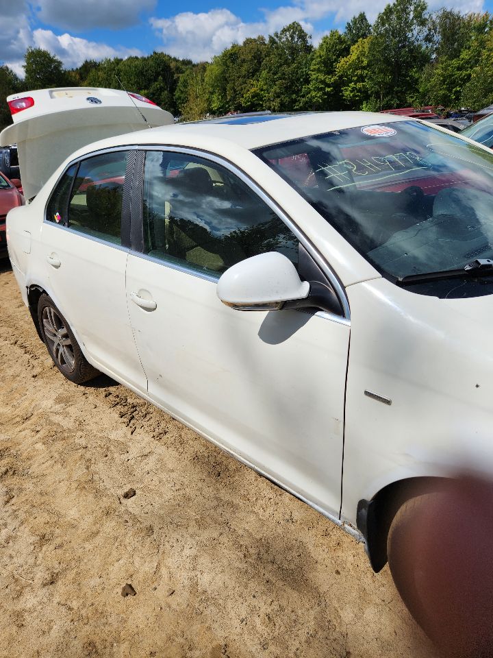 https://f005.backblazeb2.com/file/img-partshotlines-com/Inventory/MA385/Vehicle/9956_03.jpg