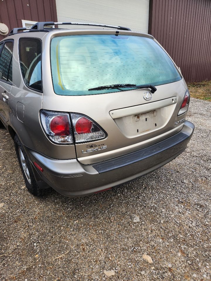 https://f005.backblazeb2.com/file/img-partshotlines-com/Inventory/MA385/Vehicle/9992_06.jpg