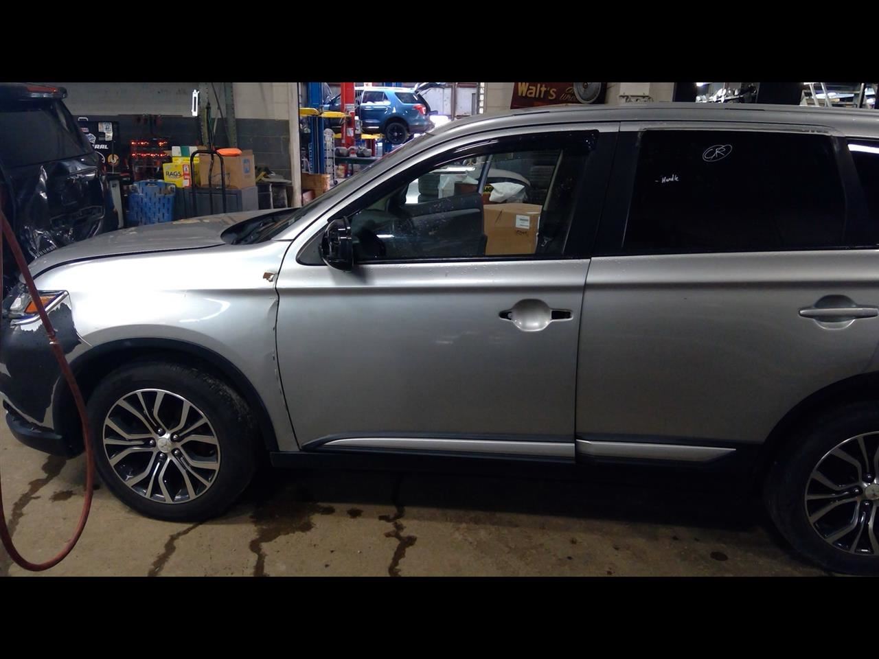 https://f005.backblazeb2.com/file/img-partshotlines-com/Inventory/MA396/Inventory/1286170_01.jpg