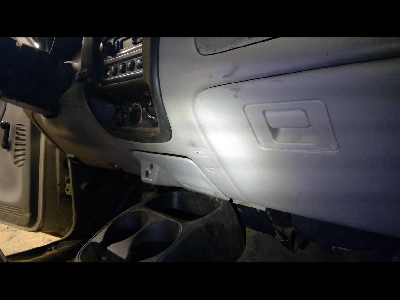 https://f005.backblazeb2.com/file/img-partshotlines-com/Inventory/MA396/Vehicle/46856_03.jpg