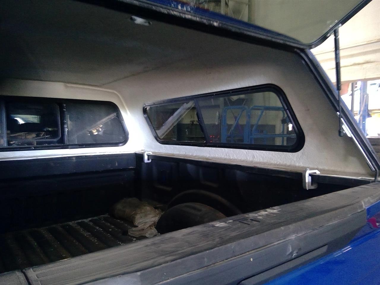 https://f005.backblazeb2.com/file/img-partshotlines-com/Inventory/MA396/Vehicle/55896_08.jpg