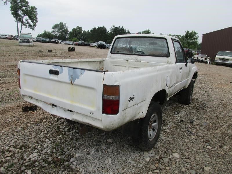 https://f005.backblazeb2.com/file/img-partshotlines-com/Inventory/MA423/Vehicle/19431_13.jpg