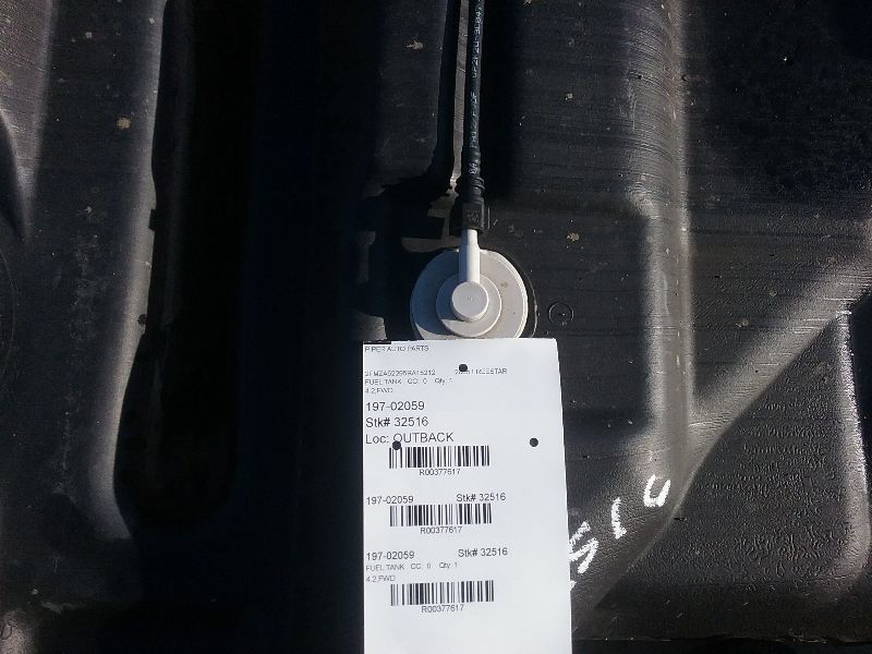 https://f005.backblazeb2.com/file/img-partshotlines-com/Inventory/MA472/Inventory/377617_03.jpg