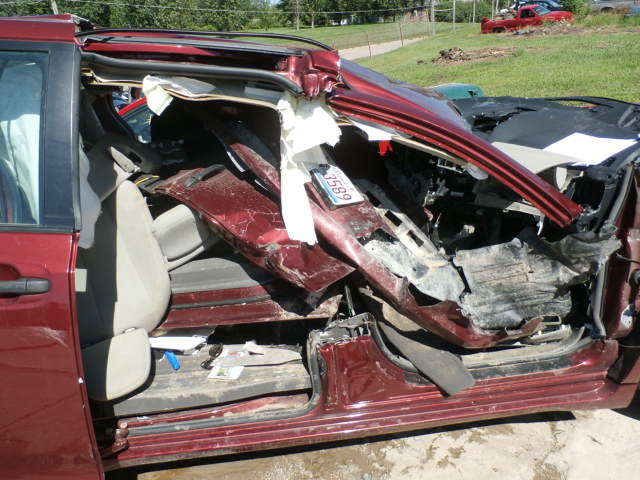 https://f005.backblazeb2.com/file/img-partshotlines-com/Inventory/MA472/Vehicle/12101_03.jpg