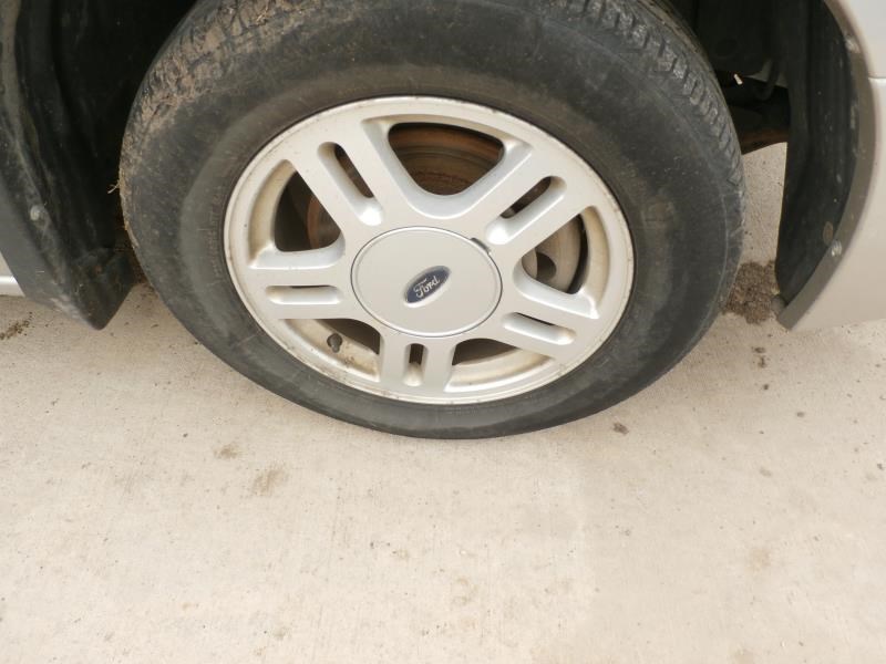 https://f005.backblazeb2.com/file/img-partshotlines-com/Inventory/MA472/Vehicle/12571_03.jpg