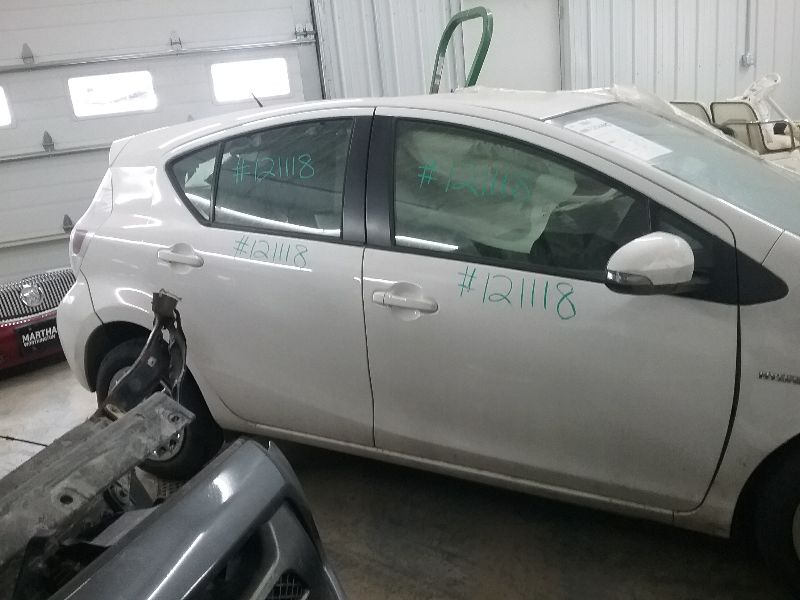 https://f005.backblazeb2.com/file/img-partshotlines-com/Inventory/MA472/Vehicle/15149_02.jpg