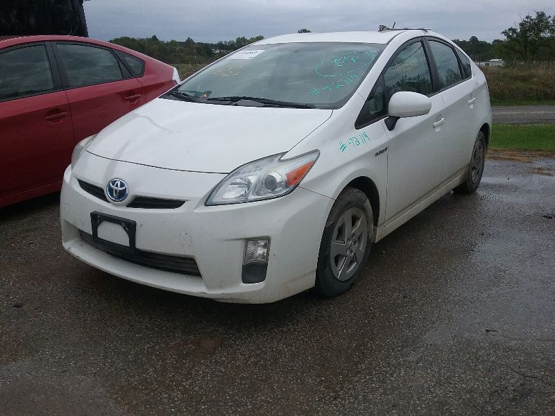 https://f005.backblazeb2.com/file/img-partshotlines-com/Inventory/MA472/Vehicle/15961_01.jpg