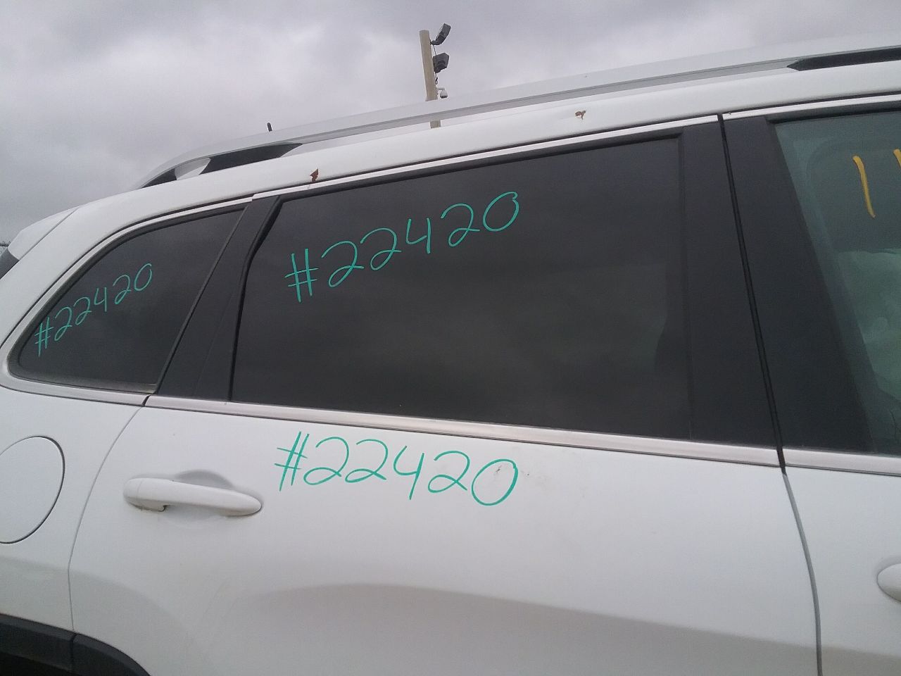 https://f005.backblazeb2.com/file/img-partshotlines-com/Inventory/MA472/Vehicle/16276_11.jpg