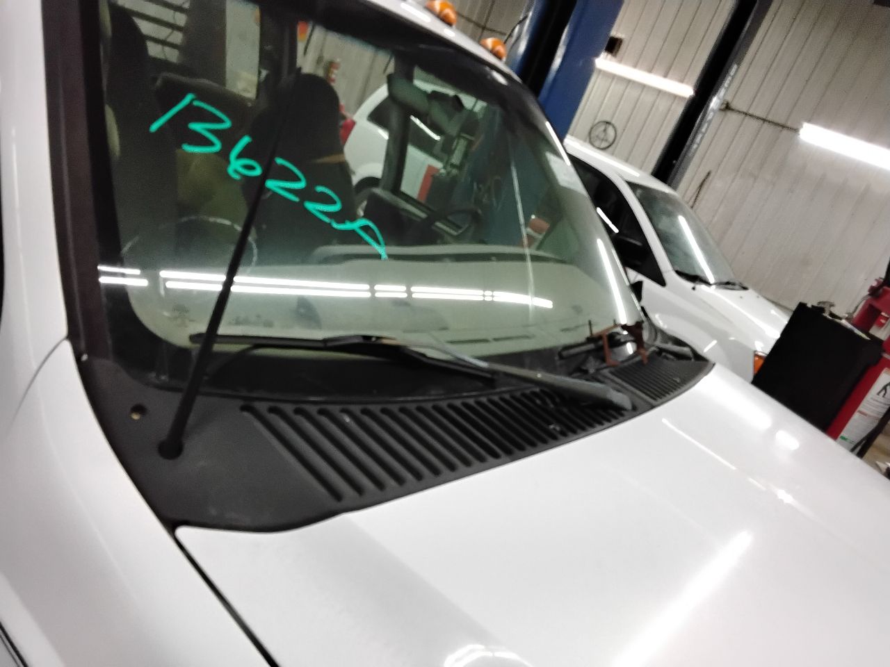 https://f005.backblazeb2.com/file/img-partshotlines-com/Inventory/MA472/Vehicle/20319_03.jpg