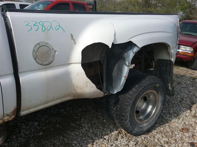 https://f005.backblazeb2.com/file/img-partshotlines-com/Inventory/MA472/Vehicle/20617_08.jpg