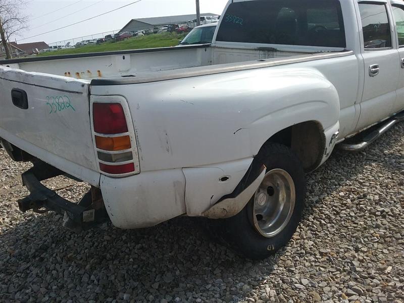 https://f005.backblazeb2.com/file/img-partshotlines-com/Inventory/MA472/Vehicle/20617_12.jpg