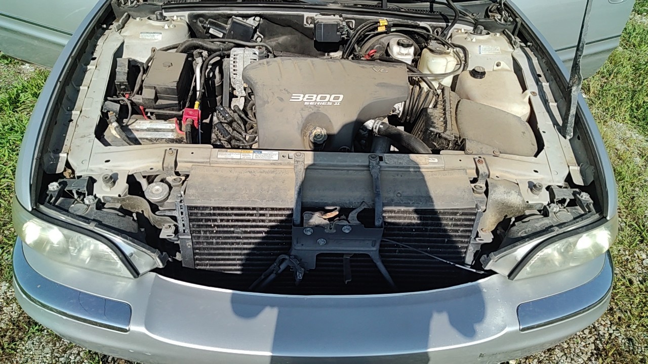 https://f005.backblazeb2.com/file/img-partshotlines-com/Inventory/MA472/Vehicle/20946_11.jpg
