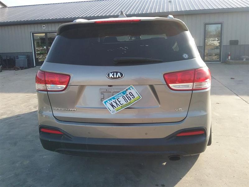 https://f005.backblazeb2.com/file/img-partshotlines-com/Inventory/MA472/Vehicle/22147_03.jpg