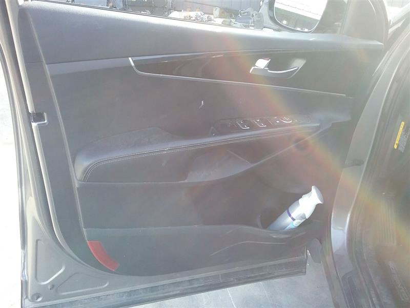 https://f005.backblazeb2.com/file/img-partshotlines-com/Inventory/MA472/Vehicle/22147_06.jpg