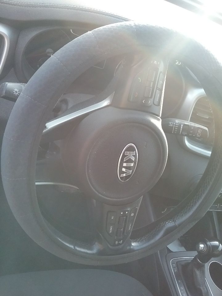 https://f005.backblazeb2.com/file/img-partshotlines-com/Inventory/MA472/Vehicle/22147_12.jpg