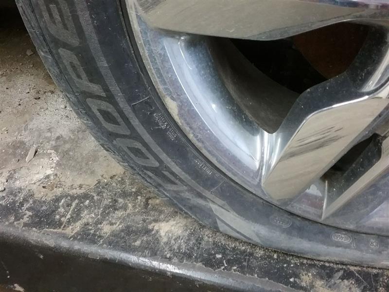 https://f005.backblazeb2.com/file/img-partshotlines-com/Inventory/MA472/Vehicle/22450_04.jpg