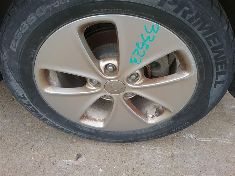 https://f005.backblazeb2.com/file/img-partshotlines-com/Inventory/MA472/Vehicle/22815_09.jpg