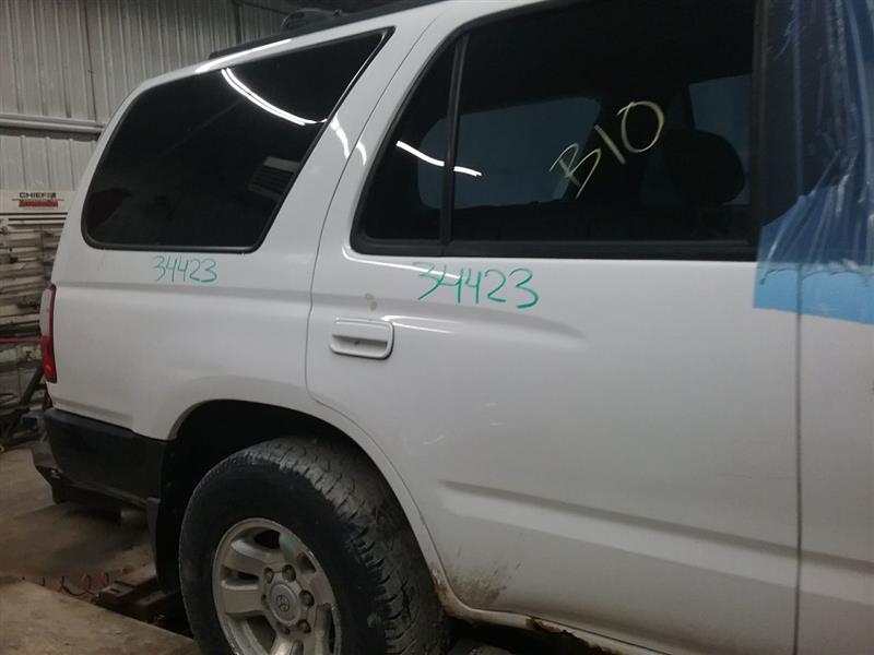https://f005.backblazeb2.com/file/img-partshotlines-com/Inventory/MA472/Vehicle/22827_05.jpg