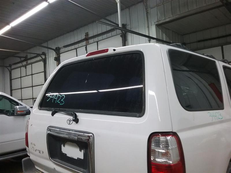 https://f005.backblazeb2.com/file/img-partshotlines-com/Inventory/MA472/Vehicle/22827_07.jpg