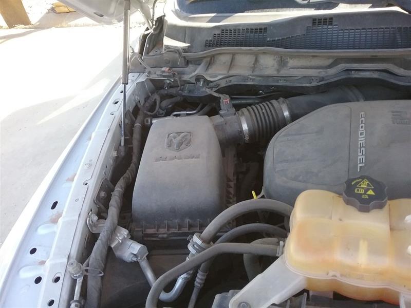 https://f005.backblazeb2.com/file/img-partshotlines-com/Inventory/MA472/Vehicle/22831_07.jpg