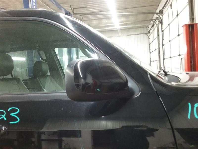 https://f005.backblazeb2.com/file/img-partshotlines-com/Inventory/MA472/Vehicle/23830_09.jpg