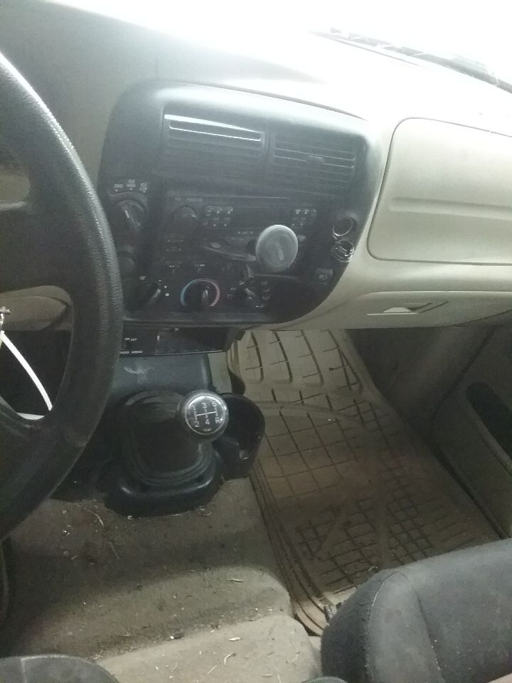 https://f005.backblazeb2.com/file/img-partshotlines-com/Inventory/MA472/Vehicle/24672_12.jpg