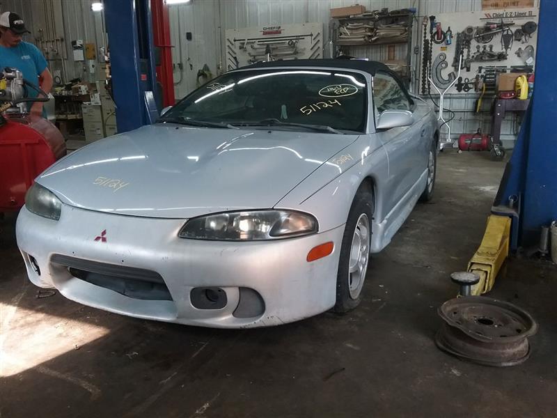 https://f005.backblazeb2.com/file/img-partshotlines-com/Inventory/MA472/Vehicle/24967_01.jpg