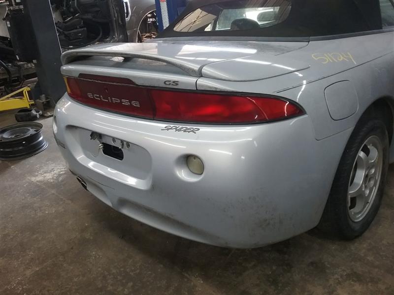 https://f005.backblazeb2.com/file/img-partshotlines-com/Inventory/MA472/Vehicle/24967_11.jpg