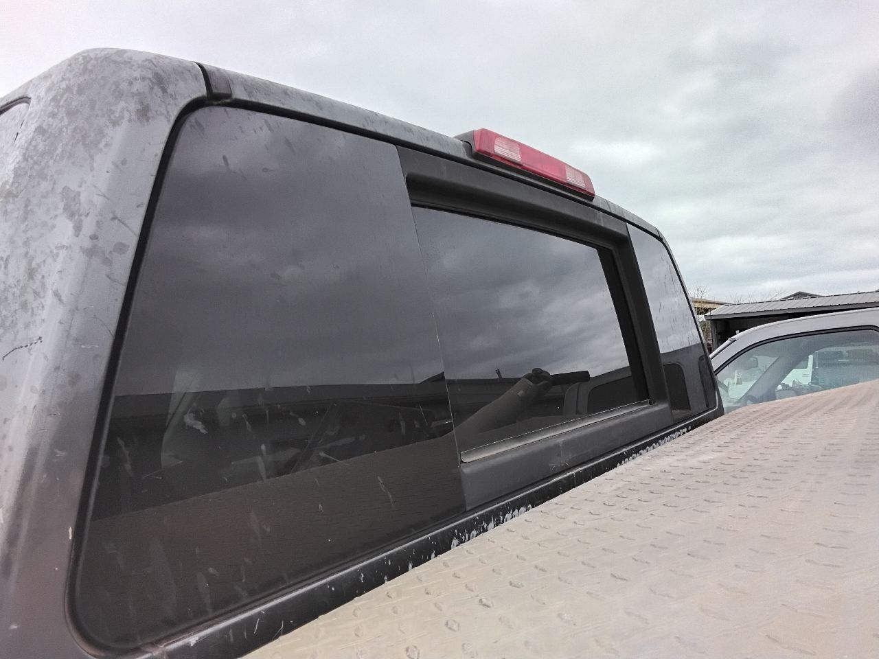 https://f005.backblazeb2.com/file/img-partshotlines-com/Inventory/MA472/Vehicle/25040_09.jpg