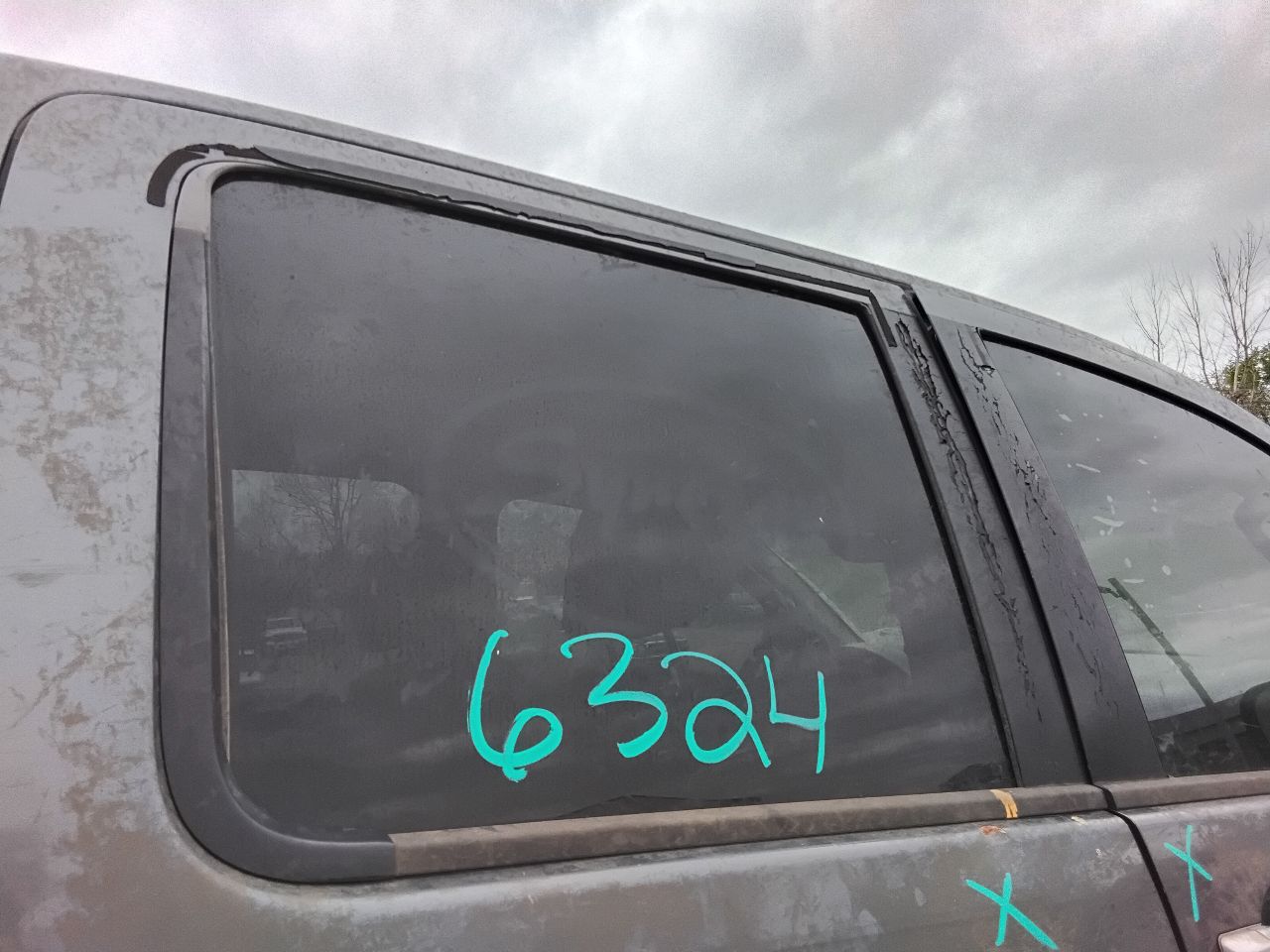 https://f005.backblazeb2.com/file/img-partshotlines-com/Inventory/MA472/Vehicle/25040_12.jpg