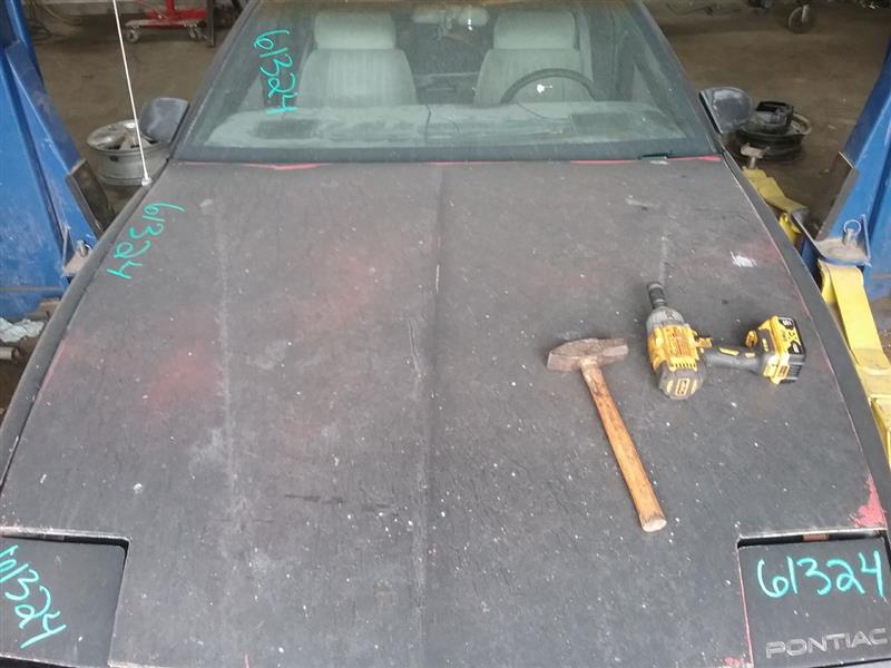 https://f005.backblazeb2.com/file/img-partshotlines-com/Inventory/MA472/Vehicle/25100_05.jpg