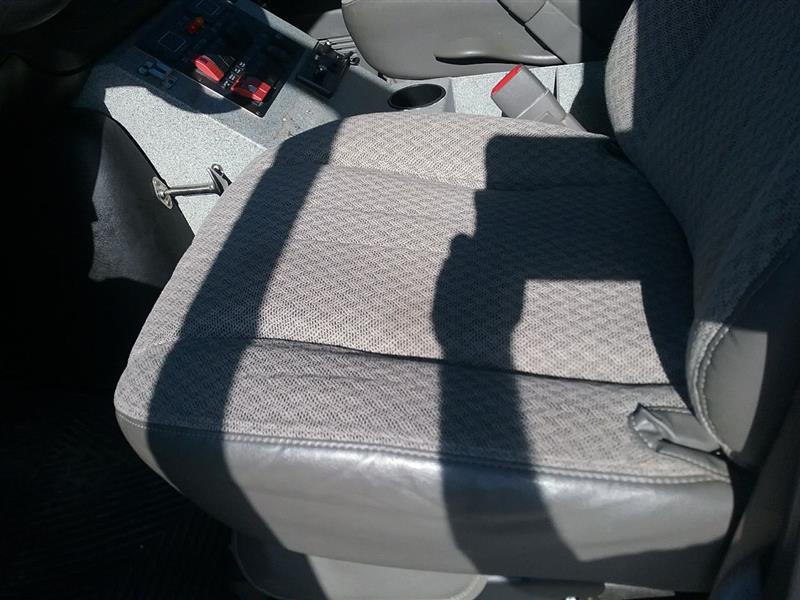 https://f005.backblazeb2.com/file/img-partshotlines-com/Inventory/MA472/Vehicle/25184_09.jpg