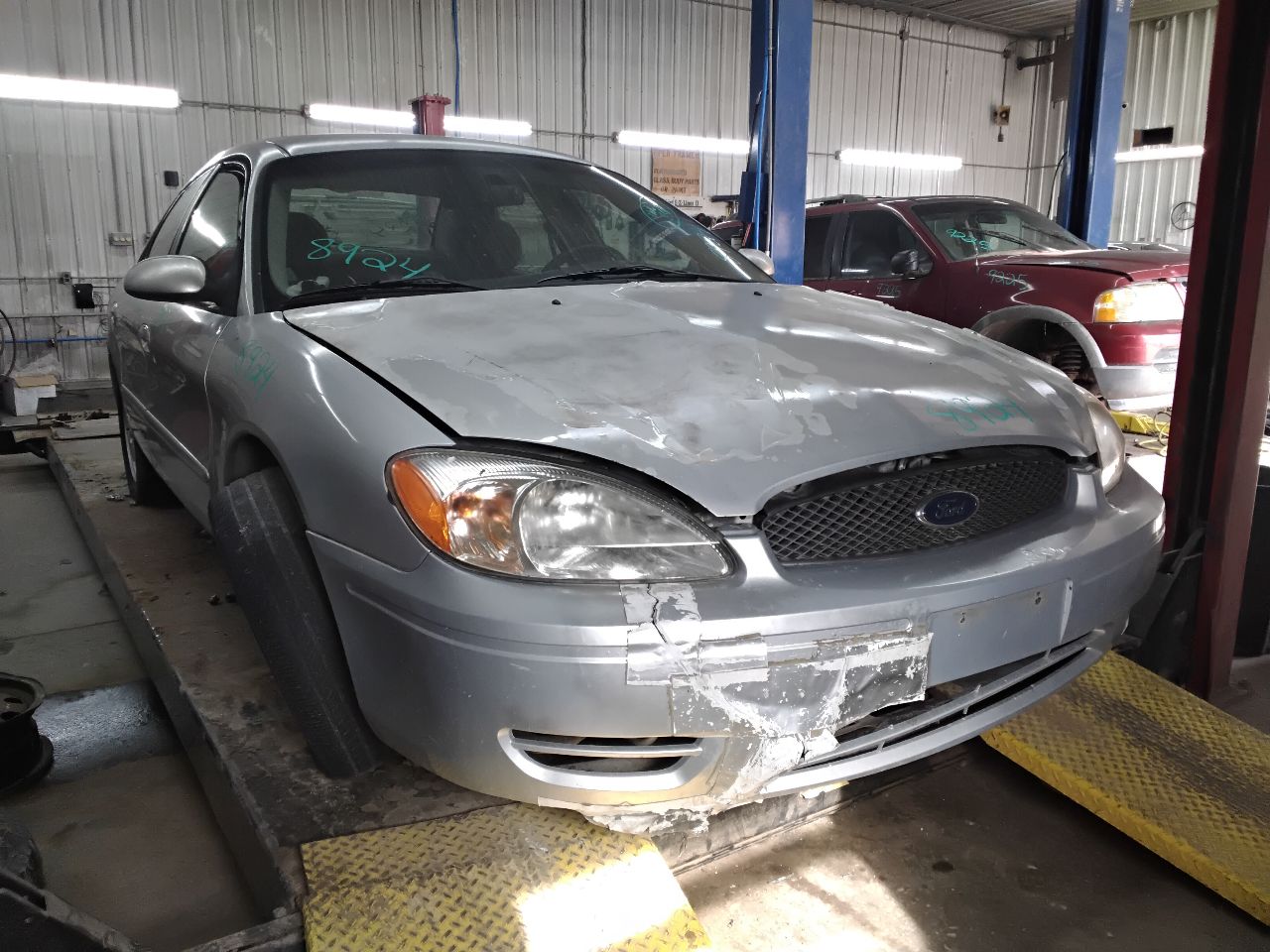 https://f005.backblazeb2.com/file/img-partshotlines-com/Inventory/MA472/Vehicle/25436_02.jpg
