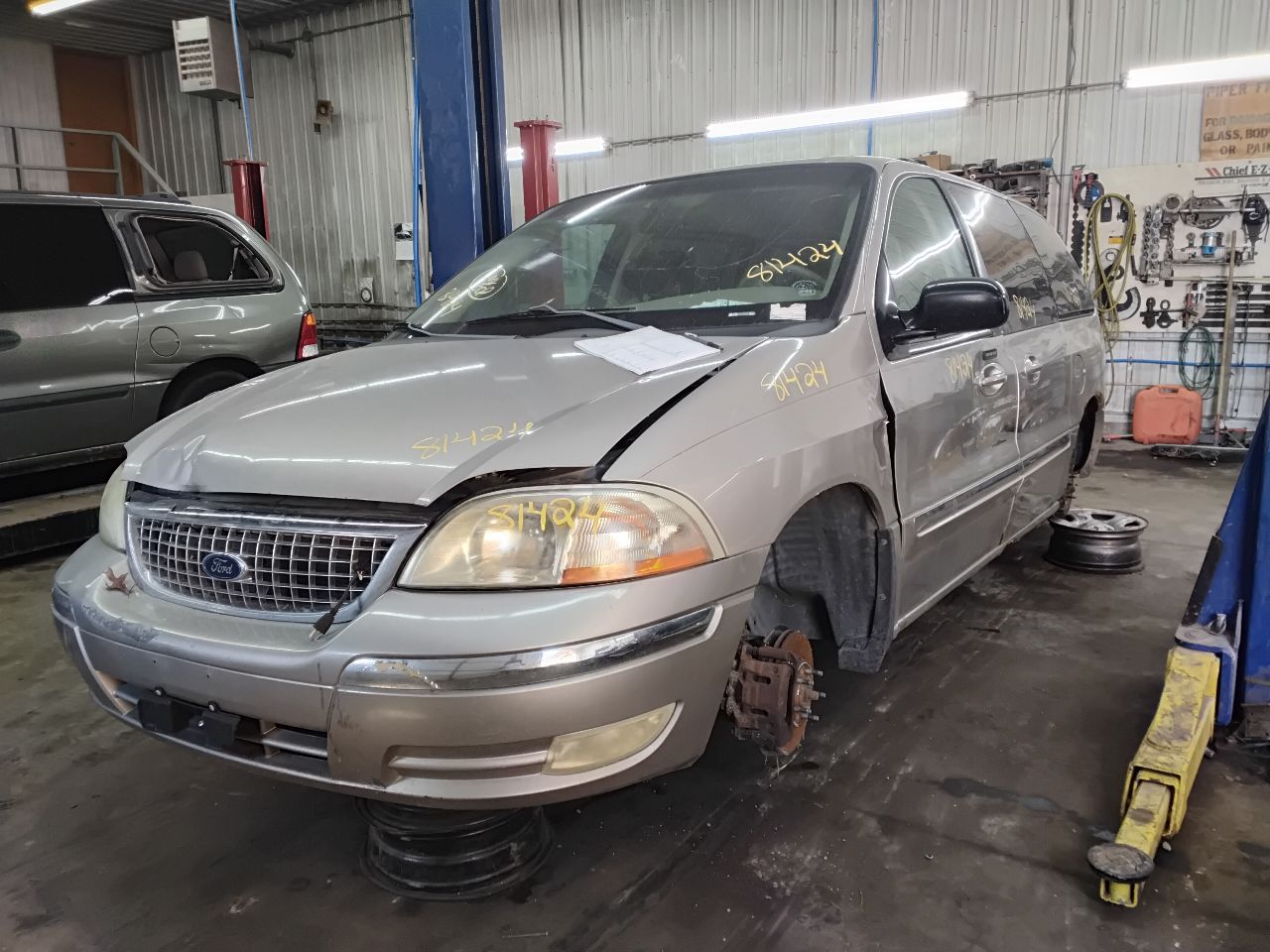 https://f005.backblazeb2.com/file/img-partshotlines-com/Inventory/MA472/Vehicle/25450_01.jpg
