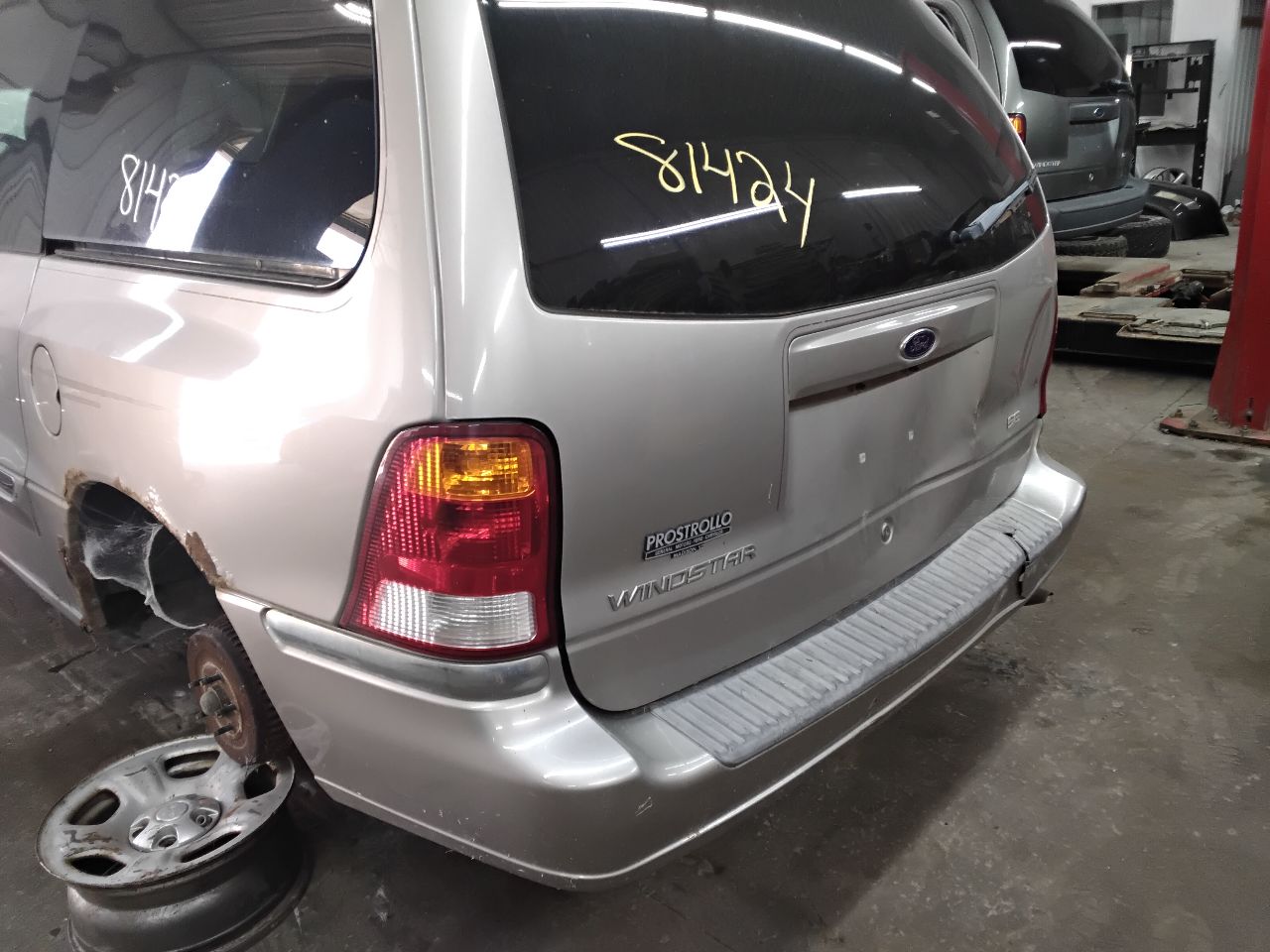 https://f005.backblazeb2.com/file/img-partshotlines-com/Inventory/MA472/Vehicle/25450_11.jpg