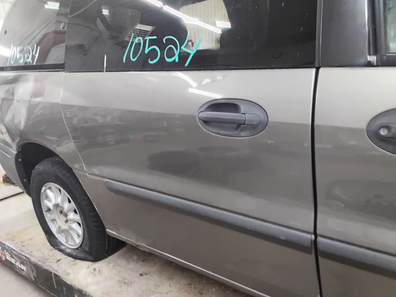 https://f005.backblazeb2.com/file/img-partshotlines-com/Inventory/MA472/Vehicle/25718_11.jpg