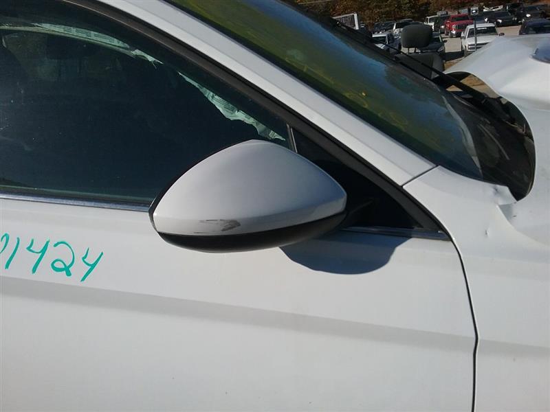 https://f005.backblazeb2.com/file/img-partshotlines-com/Inventory/MA472/Vehicle/25732_02.jpg