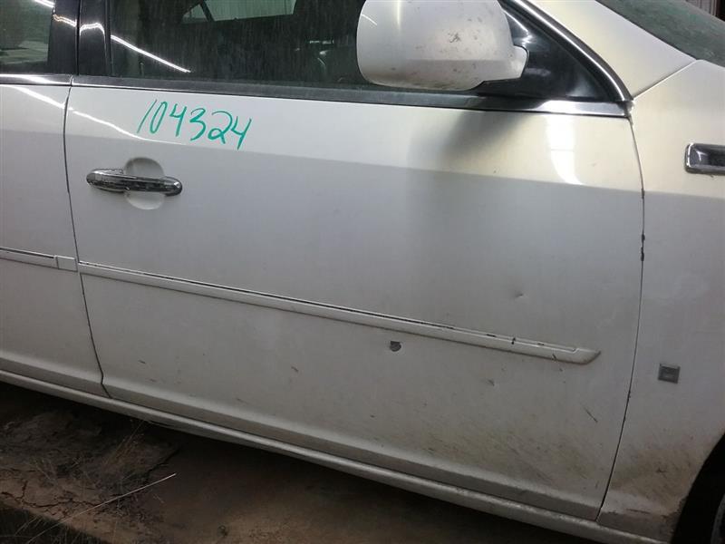 https://f005.backblazeb2.com/file/img-partshotlines-com/Inventory/MA472/Vehicle/25814_08.jpg
