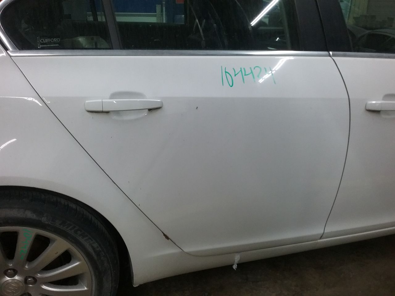 https://f005.backblazeb2.com/file/img-partshotlines-com/Inventory/MA472/Vehicle/25815_09.jpg